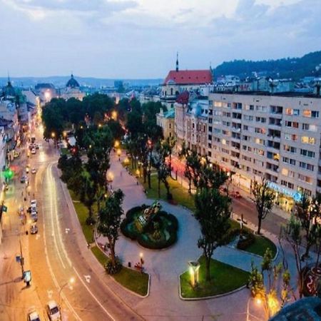Apartments On Valova 16, On Market Square 리비프 외부 사진